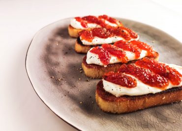 Crostini mit geräuchertem Kaviar | Foodblog | Lieblingsspeise.at